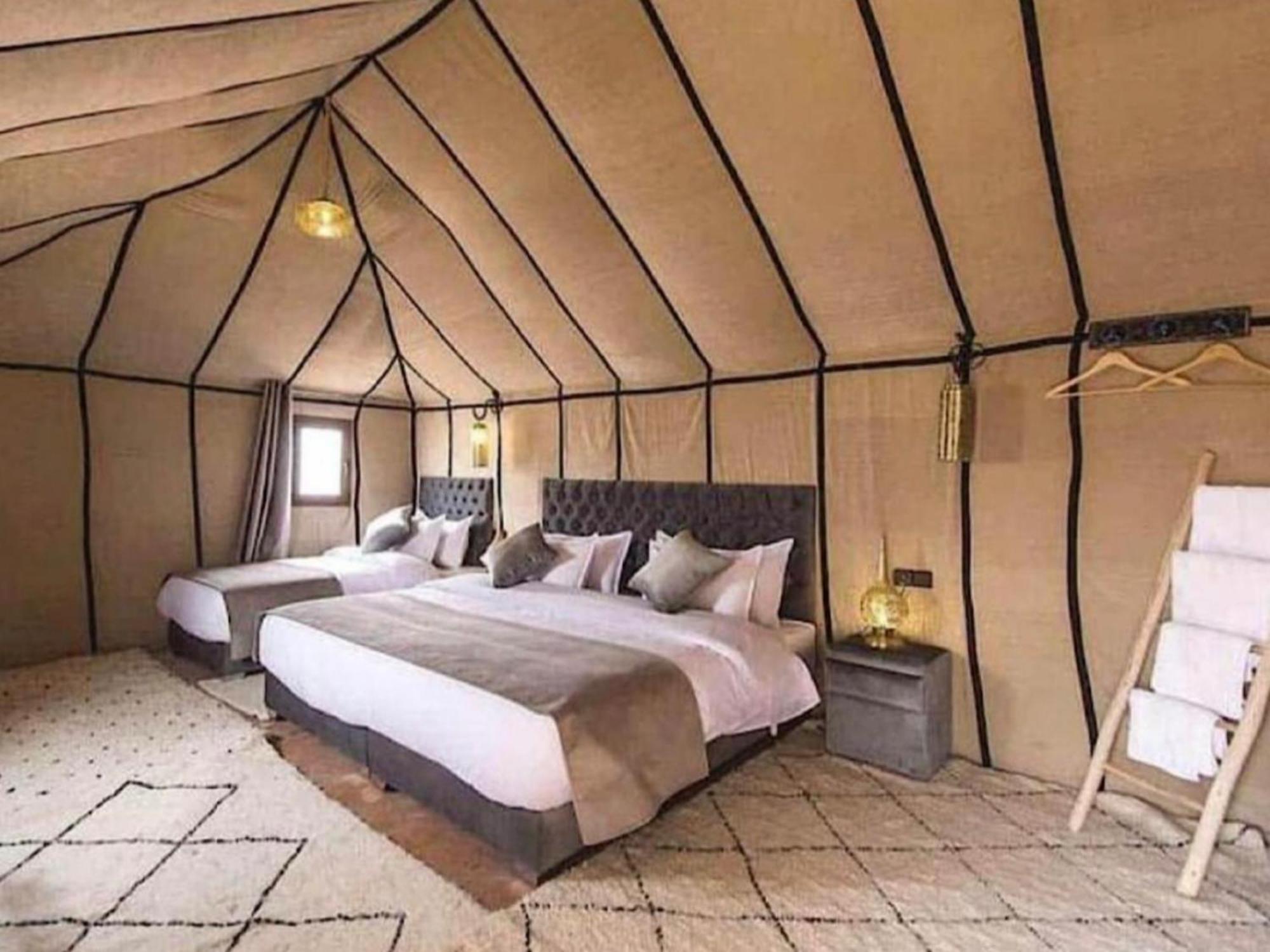 Luxury tent Expedition Luxury Camp